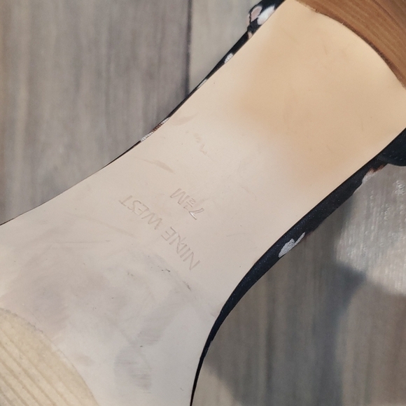 Nine West Ankle Strap Block Heels Two Strap Open Toe Black Sz 7.5M - Picture 10 of 12